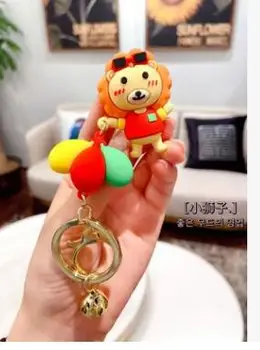 10pcs/veliko ustvarjalnih slog cartoon živali keychain unisex lep balon key ring